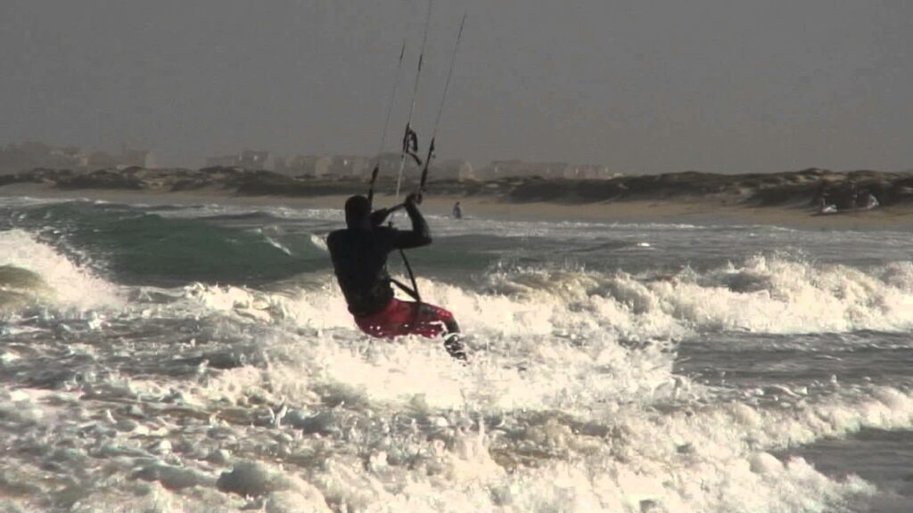 Titik Lopes Kitesurfing Strapless by Fabrice Delobette Photography
